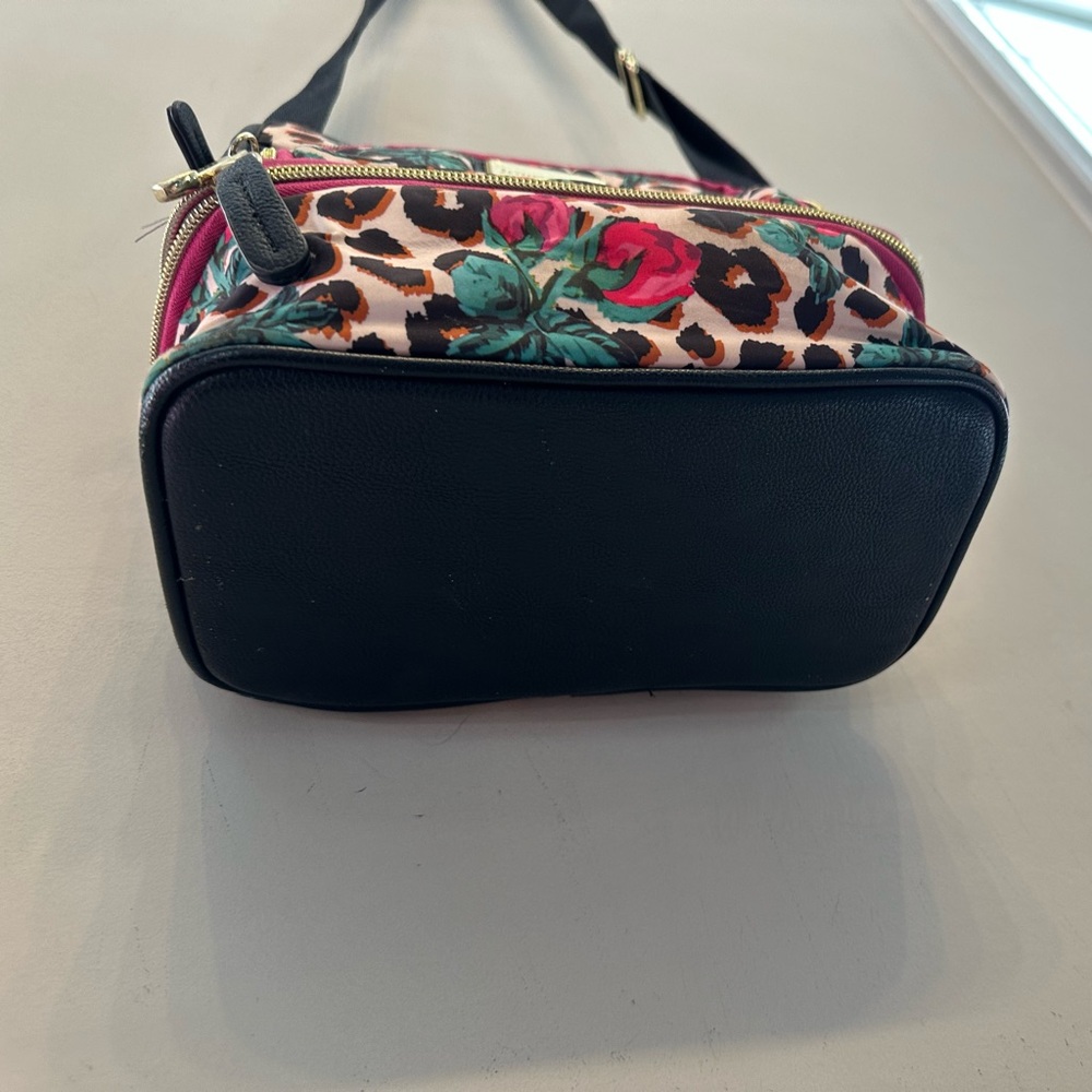 Betsey Johnson Pink and Green Floral Leopard Crossbody Lunch Bag (Read Desc) - Picture 7 of 8